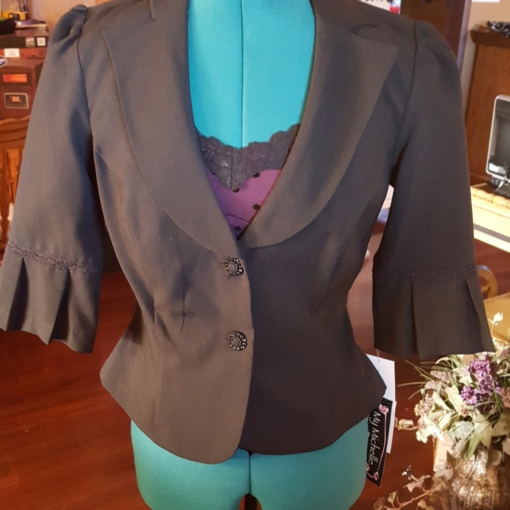 NWT Skirt siut 3 piece set size 3-4